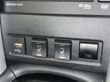 シートヒーター付きです。寒い日も快適なドライブが楽しめます♪