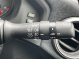 【オートライト(AUTO)】外の明るさをシステムが感知して、自動でヘッドライトが点灯します。ヘッドライトをつけ忘れを防ぐ便利機能です。