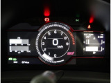 運転に必要な情報を瞬時に認識できるBOXERメーターです。左側のマルチインフォメーションディスプレイにはスポーツコンテンツやアイサイトの作動状態を表示できます。