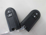 キー操作不要で乗降できる、スマートエントリーです。