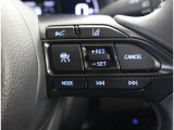運転中でも手元で操作できます。