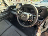 【運転席】