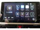 ディスプレイオーディオを装備。スマホとクルマをつなぐことで、これまでのナビに加えて、いろんなサービスが楽しめます。