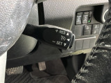 クルーズコントロールを装備しています。高速道路などで一定の速度で走ってくれるので運転が楽ですよ!速度を設定できますので、スピードの出しすぎにも注意できます。