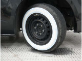 トヨタ純正15インチスチールホイール装備です。