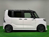 ドアは約90度に開くので荷物も積み込みやすく、乗り降りもしやすい♪ ロングドライブも快適に過ごせる工夫がいっぱいです♪♪