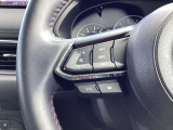 【ハンドルスイッチ】ハンドルを握ったまま、この車の快適装備を操作することが可能です☆詳しくは営業スタッフまでお尋ねください☆