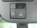 パーキングブレーキは電動式です◎