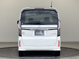 現車を確認できる方へ販売いたします。当社サービススタッフにて純正部品を使い点検整備を実施し、その後、ご納車させていただきますのでご安心してご利用いただけます。