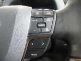 【レーダークルーズコントロール】はミリ波レーダーセンサーからの情報により先行車を認識。アクセルに足をかけることなく、設定した車間距離を保ちながら追従走行してくれます