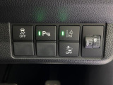【安全装備】パーキングセンサーが付いておりますので後退時などに車両に障害物が接近するとお知らせしてくれます。便利な機能です
