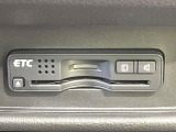 【ETC】高速道路の料金所をストレスなく通過!話題のスポットやサービスエリアに多い「スマートIC」利用時は必須のアイテムです。当店でセットアップを実施、ご納車当日からすぐにご利用いただけます!