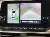 【アラウンドビューモニター】車を上から見下ろしているかのような映像で周囲の状況がひと目で確認、狭い駐車場に駐車するときも安心です♪♪障害物などがあると警告音がなりますので安心して駐車が出来ます★