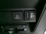 非常時やキャンプなどに役立つ AC100V/1500W コンセント付きです。