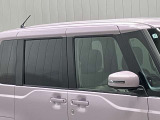 プラスチックバイザーがない分デザインもすっきり★洗車の時の窓拭きもラクラクです!
