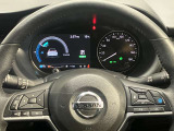 操作しやすく、ゆったりとした運転席となっています。