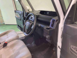 納車前にはプロのメカニックが点検、整備を行いますので安心してお乗り頂けます!!
