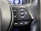 レーダークルーズコントロール(全車速追従機能付)付きです。車速に応じて追従支援してくれるので、ロングドライブも快適です。詳細は販売店スタッフまでおたずねください。