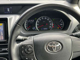 ハンドルは軽やかに回り、気持ちよく運転が出来ます。