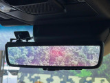 【デジタルインナーミラー】後席の大きな荷物や同乗者で後方が確認しづらい時でも安心!カメラが撮影した車両後方の映像をルームミラー内に表示。クリアな視界で状況の確認が可能です!