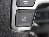 レーンディパーチャーアラート(LDA)車線逸脱防止支援システムが装備されています。