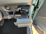 運転席のドリンクホルダーです。