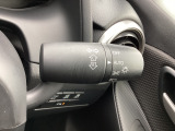 夕暮れ時や連続したトンネルなど、ヘッドライト点・消灯の煩わしさから開放してくれるオートライトが装備されています。