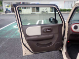 助手席側のドアです!