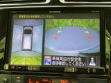 駐車時や後退時の安全をサポートするバックモニター。後方視界を確保し、スムーズな運転を可能にします。
