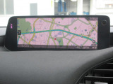 マツダコネクトの10.25インチワイドセンターディスプレイです。『Android Auto』『Apple CarPlay』や独自のコネクテッドサービスに対応したインターフェイスシステムです。