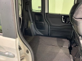 専門業者にて内外装のクリーニングを実施しております!