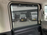 ▲サンシェード▲スライドドアの窓には左右ともロールサンシェードがついていますので窓からの日差しがまぶしい時にサッと引き出してお子様の安眠を守ります☆