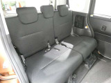 ゆとりある広々とした車内空間は、ドライブを始め買い物やレジャーなど、幅広く活躍します。一人でもみんなとでもお出かけを楽しみましょう!