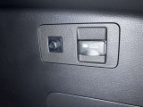 非常時やキャンプなどに役立つAC100Vコンセント付きです。これなら車中泊も出来てしまいますね!