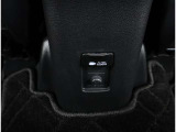 AC電源 AC100V・1500W 室内コンセント(センターコンソールボックス後方)