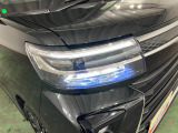 LEDヘッドライト付き。夜間の運転も安心ですね