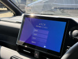 メーカーオプションのディプレイオーディオプラス装備車両でございます。大型モニターになることで操作が容易に可能ですね!TVキャンセラーも装備されているので走行中にTVを見ることも可能です!!