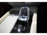 詳細お問い合わせは、VOLVO CAR 姫路まで。079-292-5481