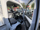運転席開口部!ドアは大きく開きます!