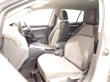 清潔で広々した座席です!是非、現車を見て体感してみてください。
