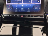 バックカメラにより駐車時の後方確認も楽にできます。