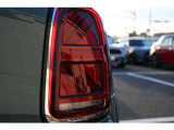 ボディカラーやグレード、お好みで簡単に交換できるのが、NEW MINIの良いところ!オプションでいろいろなカラーや柄がお選びいただけて、オリジナリティーを追求できるのも魅力の一つです!