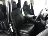 (電動シート)運転席8ウェイパワーシート!シートメモリー機能付き!上級グレードならではの贅沢装備で人気装備となります。