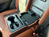 使い勝手と上品さをバランスの良い位置に設置されております。