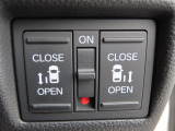 オートスライドドアです!ワンプッシュでスライドドアが開閉します!とっても便利な機能です!