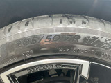 205/50ZR17      ★このクルマのタイヤサイズです。