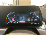 『運転』に対するBMWのこだわりはメーターパネルにも表れております。視野性の良いメーターパネルは疲労感の軽減と、運転の楽しさをもたらしてくれます。