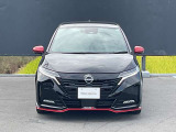 【LEDヘッドランプ】鮮やかな白色光で、クリアな視界を確保するLEDヘッドランプを装備しています。