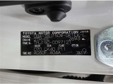コーションプレートです。 ボディカラー(070)