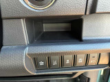 運転席インパネポケットです。